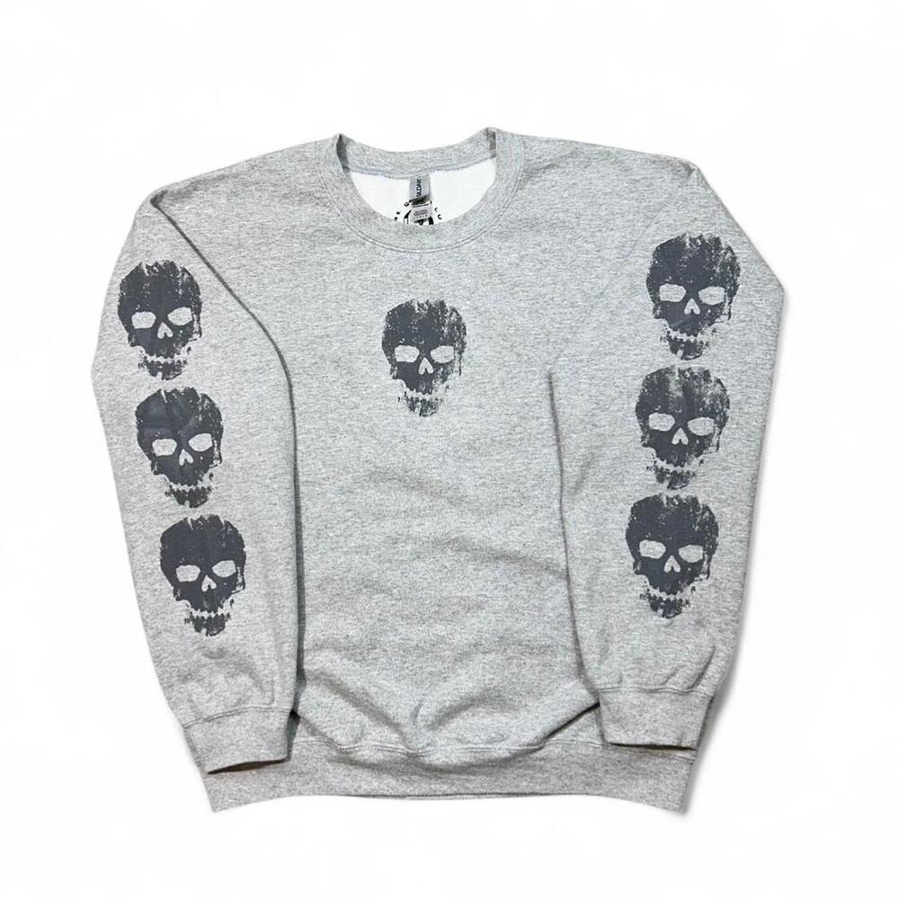 Skull design screen printed on heavyweight Gildan sweatshirt skate